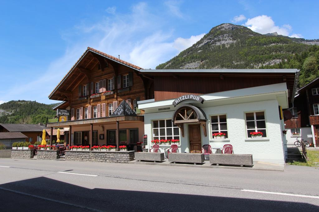 Hotel-Restaurant Alpina Иннерткирхен Экстерьер фото